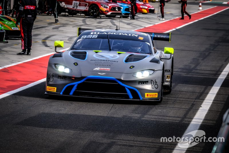 #76 R-Motorsport Aston Martin Vantage AMR GT3: Ricky Collard, Marvin Kirchhöfer