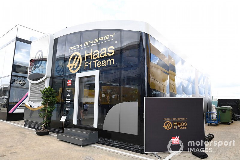 Hospitalidad de Haas F1 en el paddock