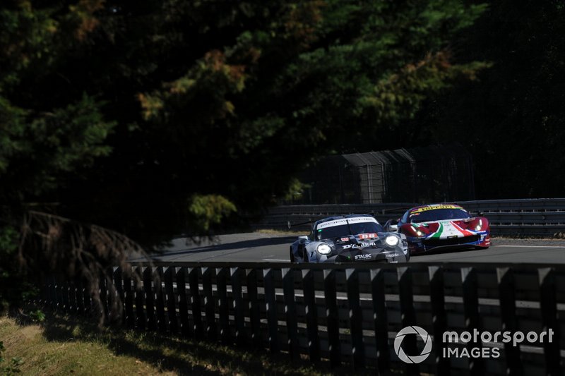 #88 Proton Competition Porsche 911 RSR: Satoshi Hoshino, Giorgio Roda, Matteo Cairoli