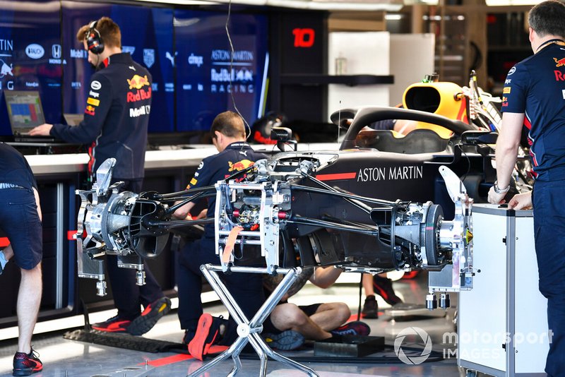 Une suspension avant de la Red Bull Racing RB15