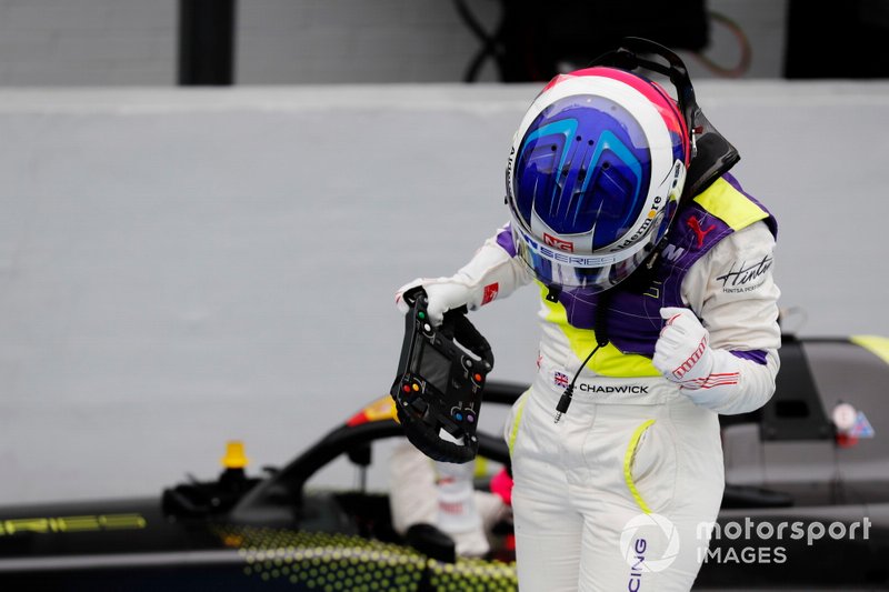 Jamie Chadwick celebrates in Parc Ferme after winning the race