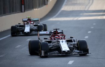 Kimi Raikkonen, Alfa Romeo Racing C38, Antonio Giovinazzi, Alfa Romeo Racing C38