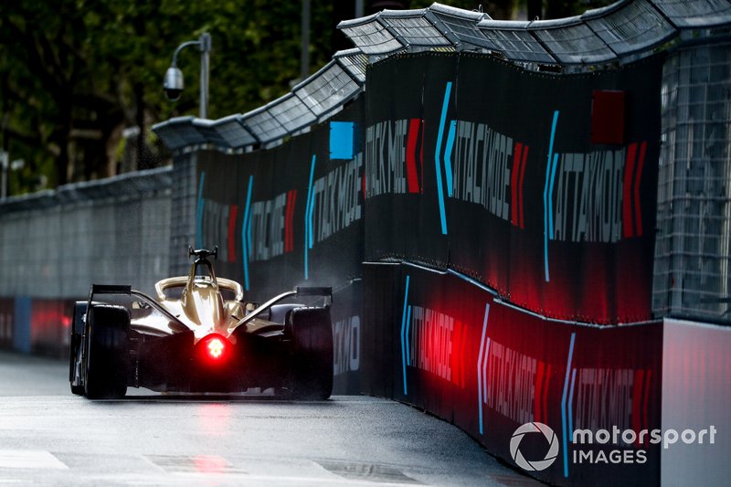 Andre Lotterer, DS TECHEETAH, DS E-Tense FE19, in the attack mode activation point