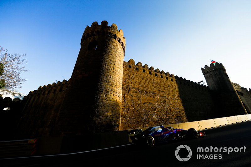 Alexander Albon, Toro Rosso STR14