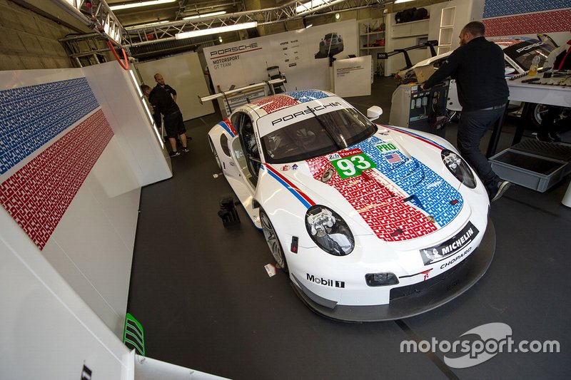 #93 Porsche GT Team Porsche 911 RSR: Patrick Pilet, Nick Tandy, Earl Bamber
