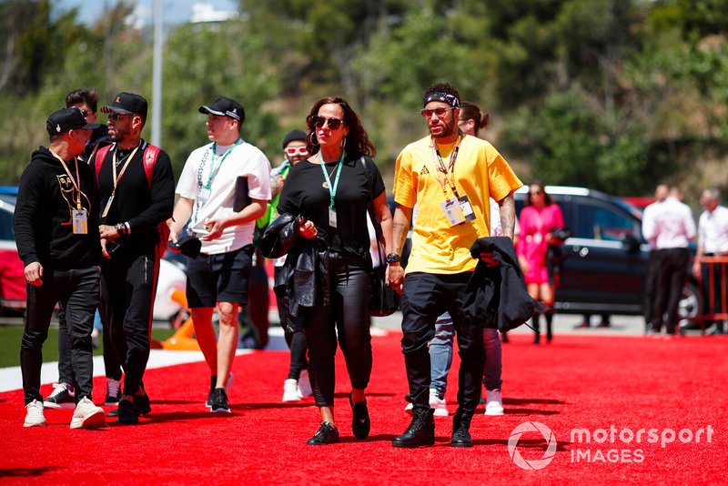 Neymar jr, en paddock