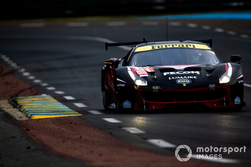 #61 Clearwater Racing, Ferrari 488 GTE: Matt Griffin, Matteo Cressoni, Luis Perez Companc