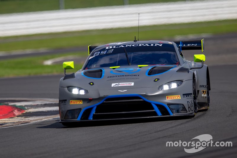 #76 R-MotorsportAston Martin Vantage AMR GT3: Marvin Kirchho?fer, Jake Dennis, Nicki Thiim