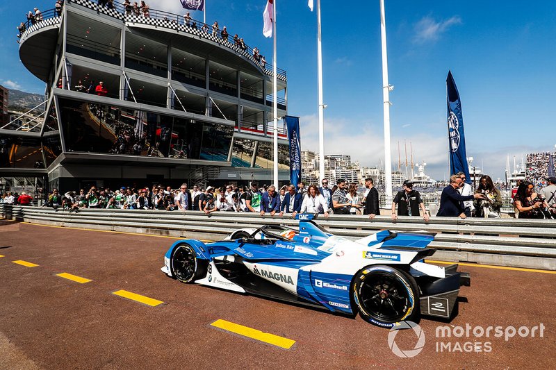 Antonio Felix da Costa, BMW I Andretti Motorsports, BMW iFE.18 in the pit lane