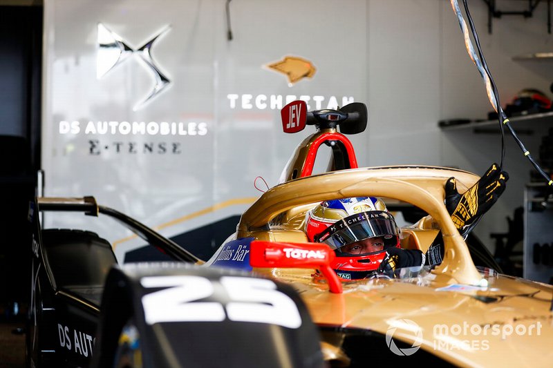 Jean-Eric Vergne, DS TECHEETAH, DS E-Tense FE19, waits to leave the garage