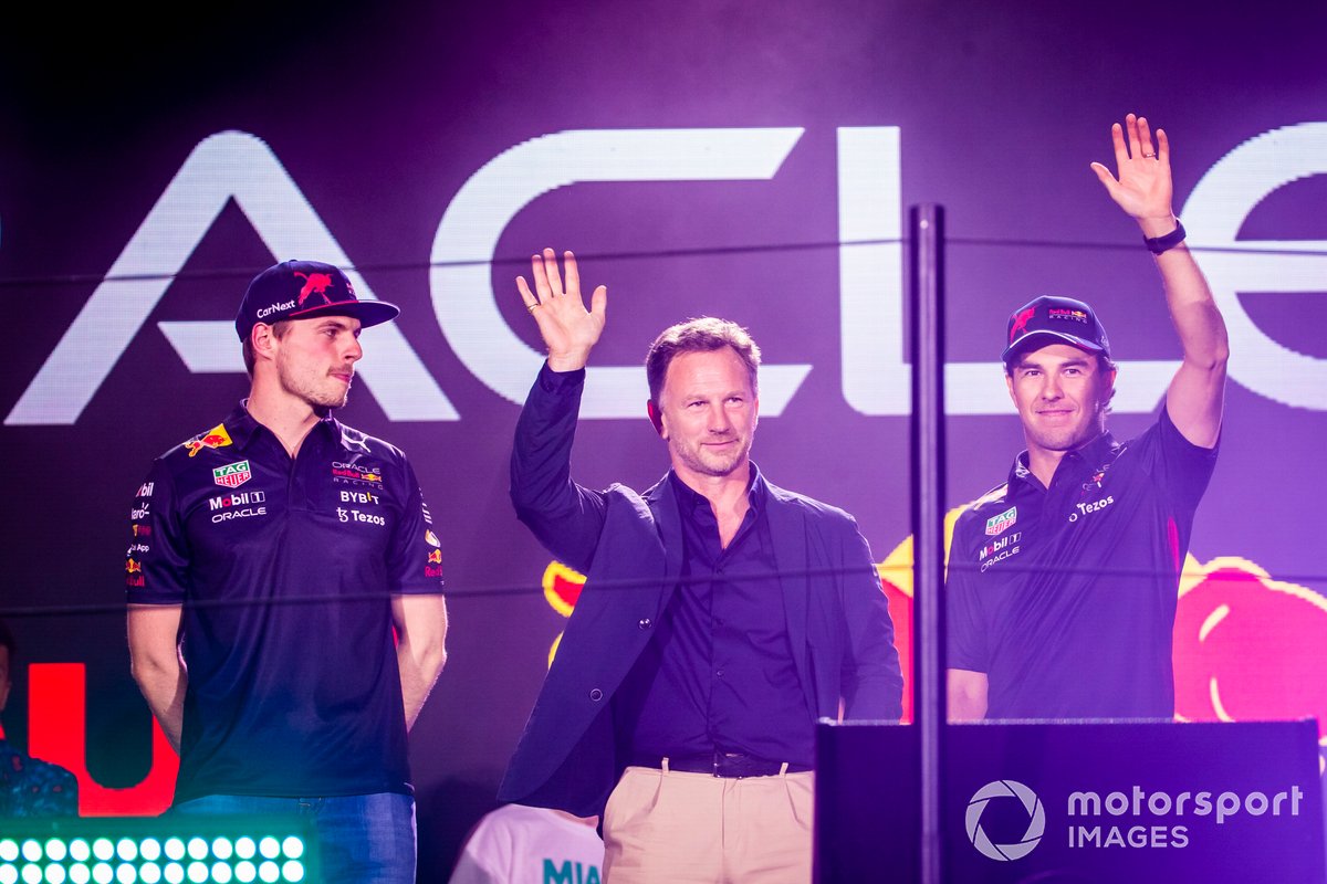 Max Verstappen, Red Bull Racing, Christian Horner, director del equipo, Red Bull Racing, Sergio Pérez, Red Bull Racing 