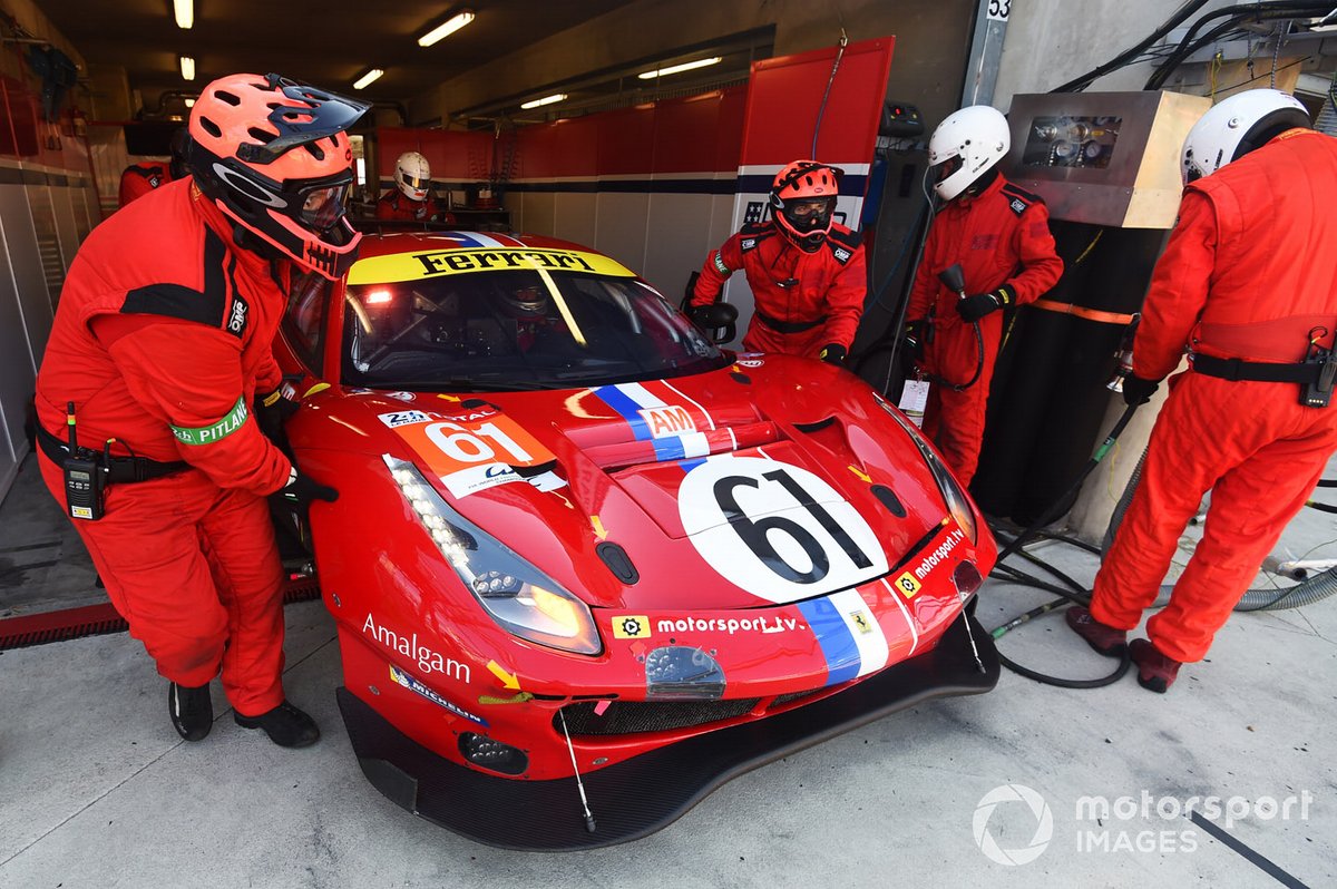 #61 Luzich Racing Ferrari 488 GTE Evo: Francesco Piovanetti