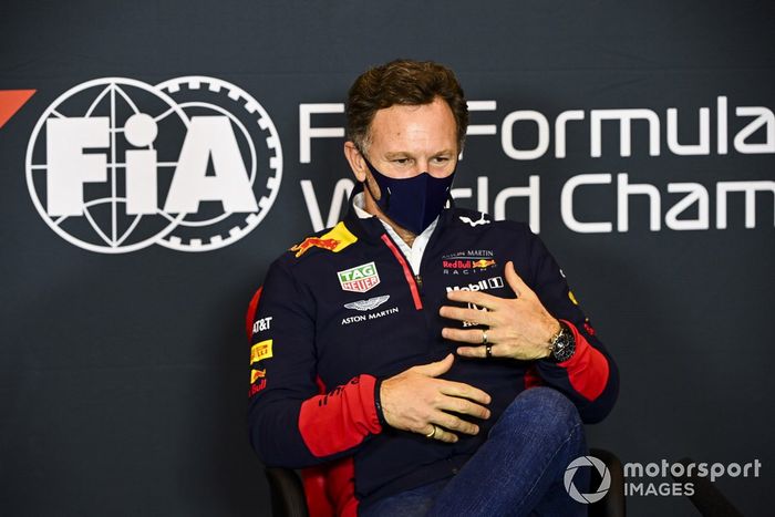 Christian Horner, director del equipo, Red Bull Racing, en la conferencia de prensa