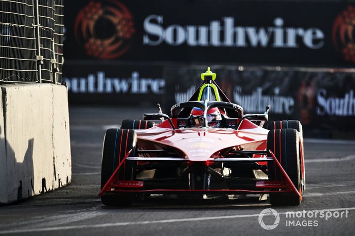 Oliver Rowland, Equipo Nissan de Fórmula E, Nissan e-4ORCE 04