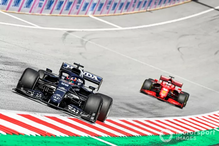 Yuki Tsunoda, AlphaTauri AT02, Charles Leclerc, Ferrari SF21