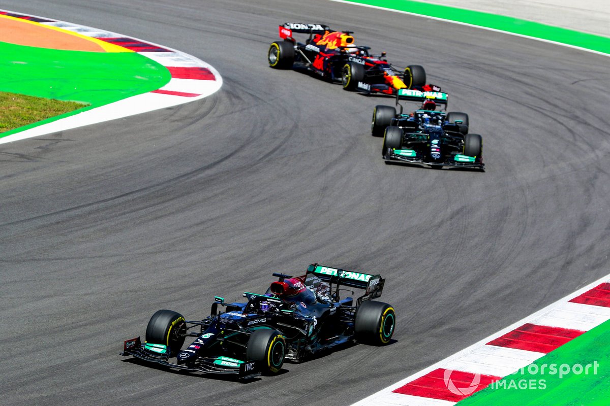 Lewis Hamilton, Mercedes W12, Valtteri Bottas, Mercedes W12, Max Verstappen, Red Bull Racing RB16B