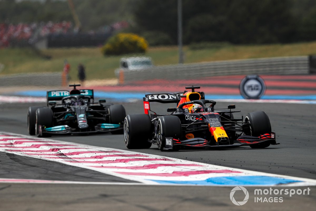 Max Verstappen, Red Bull Racing RB16B, Lewis Hamilton, Mercedes W12