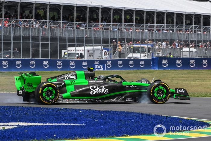 Zhou Guanyu, Stake F1 Team Kick Sauber C44