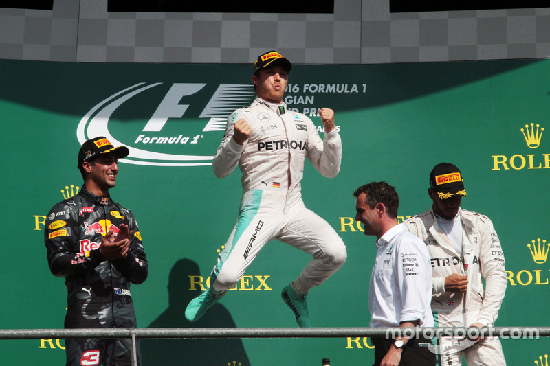 Podyum: Daniel Ricciardo, Red Bull Racing, 2.; Nico Rosberg, Mercedes AMG F1, 1.; Lewis Hamilton, Mercedes AMG F1, 3.