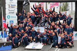 Les vainqueurs Hayden Paddon et John Kennard, Hyundai Motorsport