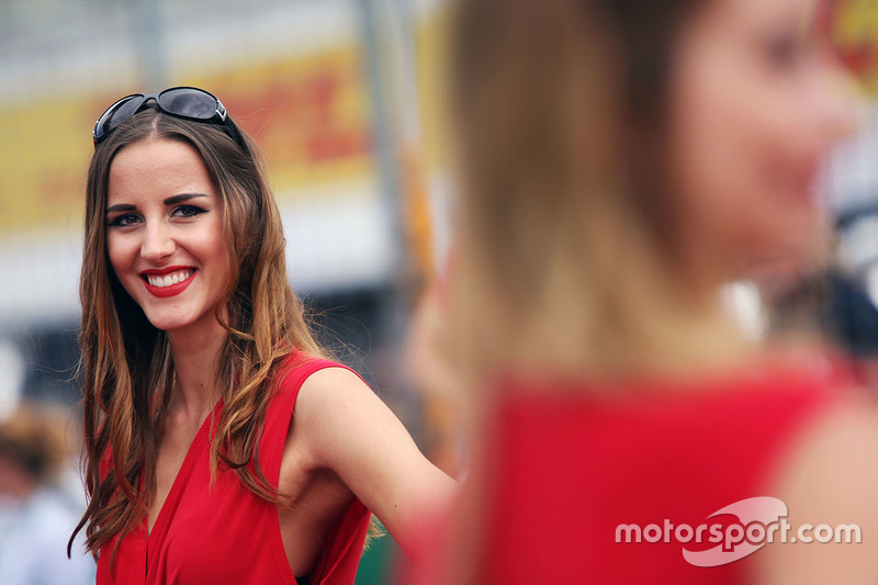 Grid girl