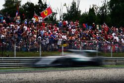 Lewis Hamilton, Mercedes AMG F1 W07 Hybrid