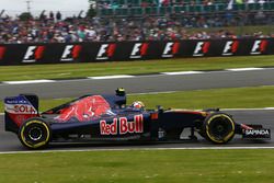 Carlos Sainz Jr., Scuderia Toro Rosso STR11