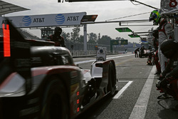 #8 Audi Sport Team Joest Audi R18 e-tron quattro: Lucas di Grassi, Loic Duval, Oliver Jarvis