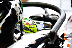 Sergio Pérez, Sahara Force India F1 VJM09 con la cubierta de la cabina Halo