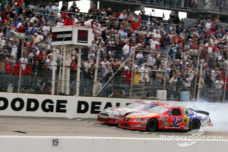 Darlington 2003: Ricky Craven vs Kurt Busch
