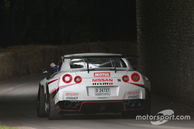 Nissan R35 GT-R
