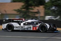 #1 Porsche Team Porsche 919 Hybrid: Timo Bernhard, Mark Webber, Brendon Hartley