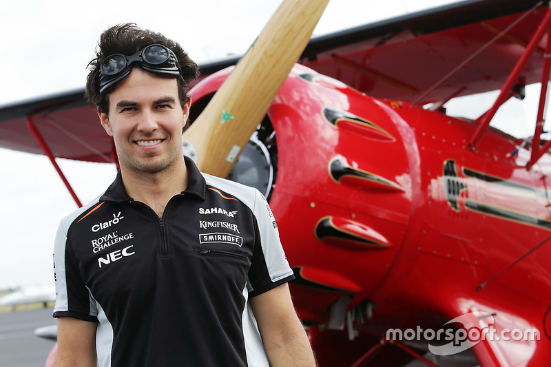 Sergio Perez, Sahara Force India F1 with a biplane