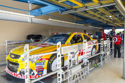 Kyle Larson, Chip Ganassi Racing Chevrolet inspection