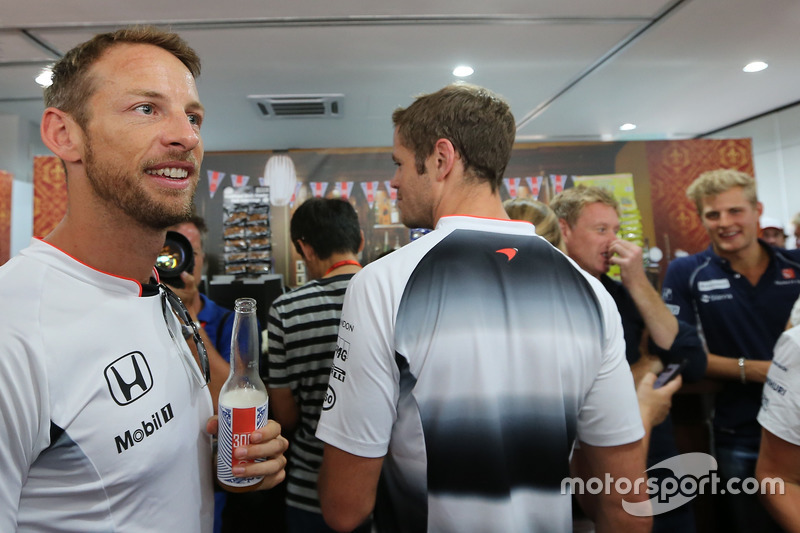 Jenson Button, McLaren Honda, feiert seinen 300. Grand Prix