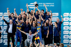 Nicolas Prost, Renault e.Dams and Sébastien Buemi, Renault e.Dams celebrate the drives and team cham