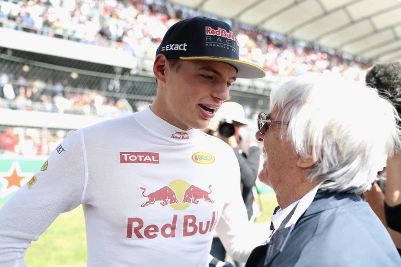 Max Verstappen, Red Bull Racing talks with F1 supremo Bernie Ecclestone