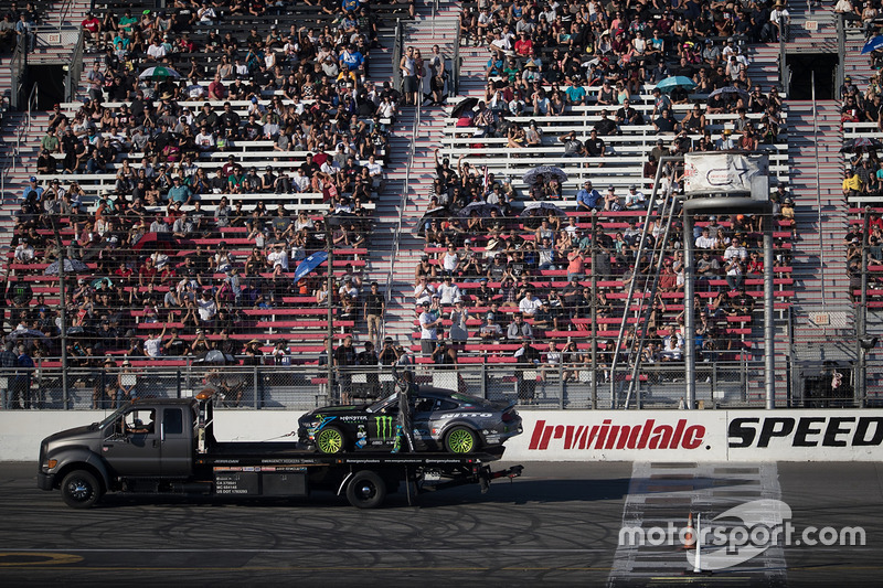 Vaughn Gittin Jr., Ford Mustang, crashed car