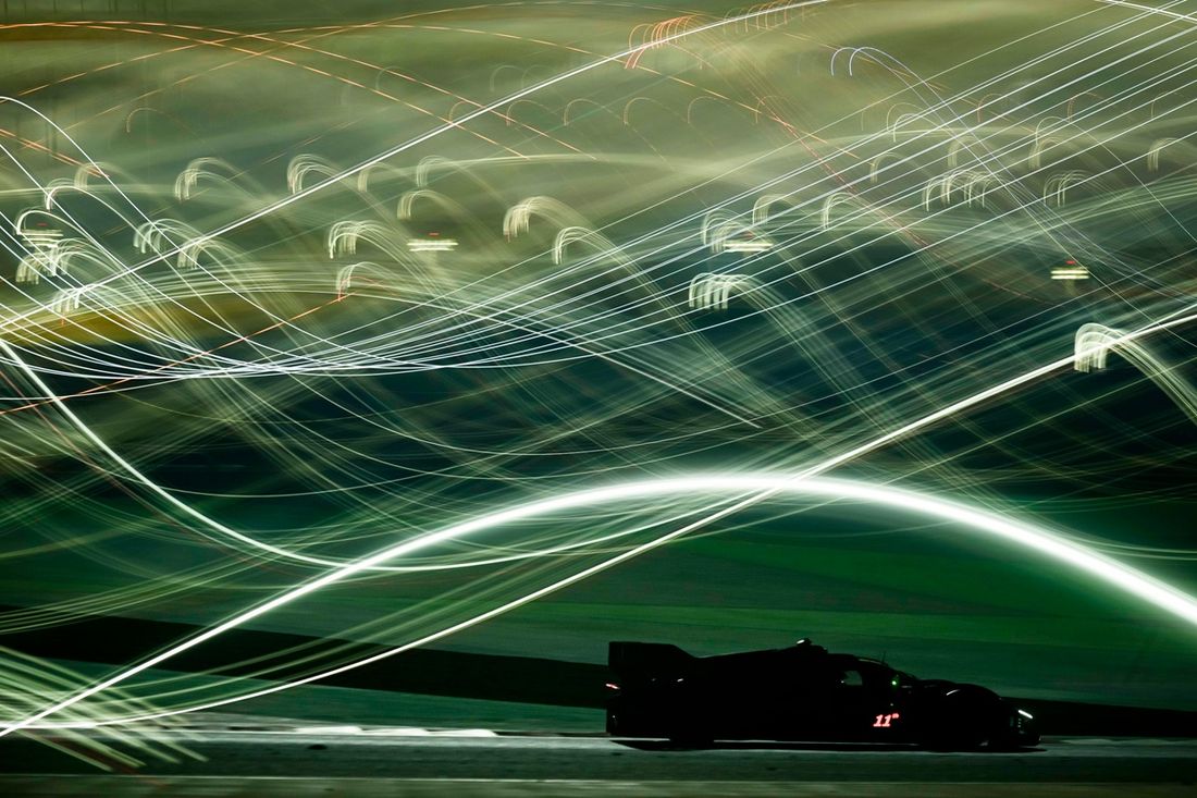 Akcja na torze w nocy