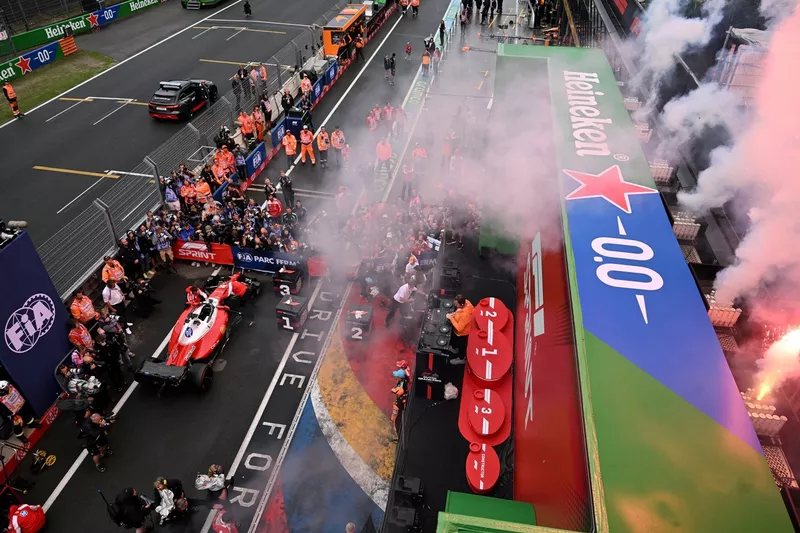 Charles Leclerc, Ferrari, Lando Norris, McLaren, George Russell, Mercedes