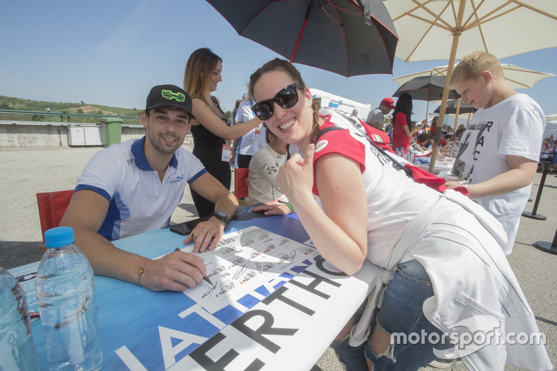 Nathanaël Berthon, Comtoyou Racing Audi RS 3 LMS