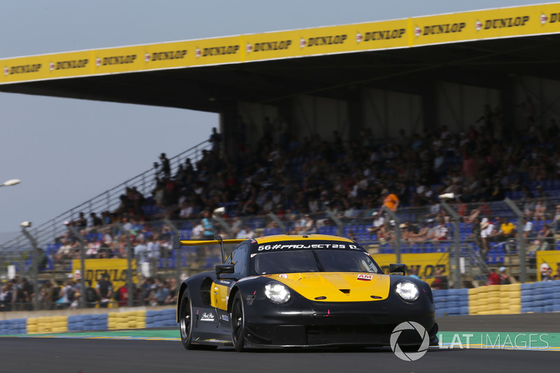 #56 Team Project 1 Porsche 911 RSR: Jorg Bergmeister, Patrick Lindsey, Egidio Perfetti, Nick Yelloly