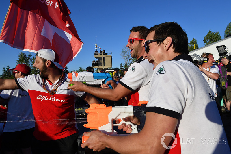 Sauber lors de la course de radeaux
