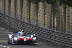 #8 Toyota Gazoo Racing Toyota TS050: Sebastien Buemi, Kazuki Nakajima, Fernando Alonso, Jose Maria Lopez, Anthony Davidson