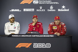 Lewis Hamilton, Mercedes-AMG F1, Sebastian Vettel, Ferrari y Kimi Raikkonen, Ferrari en la conferenc