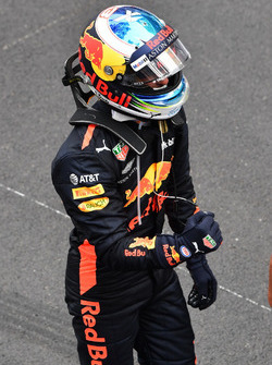 Race winner Daniel Ricciardo, Red Bull Racing celebrates in parc ferme