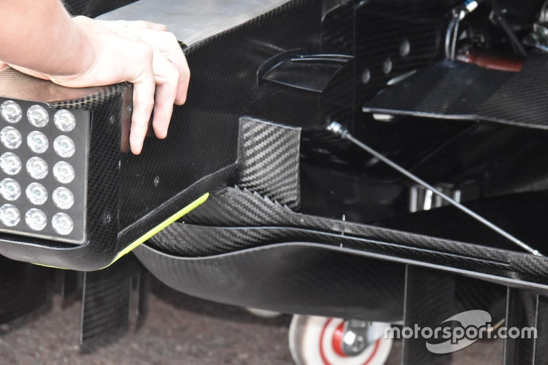 Mercedes-AMG F1 W09 detail rear