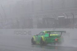 Race winner #912 Manthey Racing Porsche 911 GT3 R: Richard Lietz, Patrick Pilet, Frédéric Makowiecki, Nick Tandy