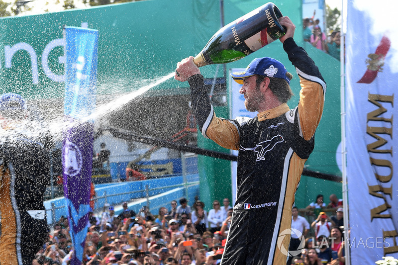 Jean-Eric Vergne, Techeetah, sprays the champagne on the podium