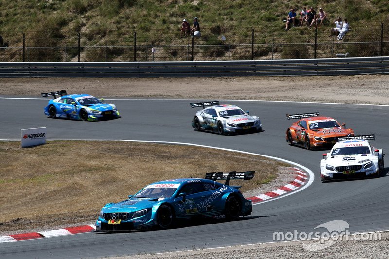 Gary Paffett, Mercedes-AMG Team HWA, Mercedes-AMG C63 DTM leads